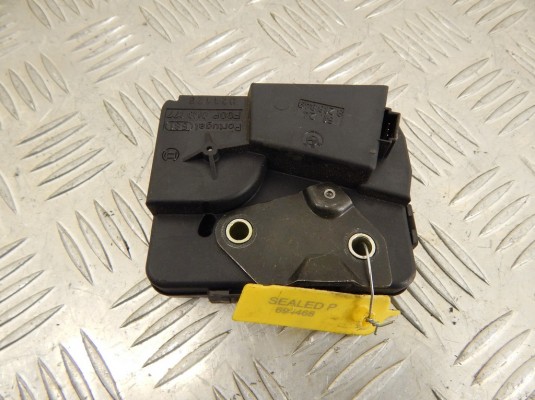Замок стекла двери багажника BMW 3-series (E46) 51 24 8 218 849