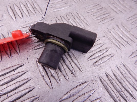 Датчик распредвала BMW 1-series (E87) 13 62 7 792 256 Датчик распредвала BMW 1-series (E87) 13 62 7 792 256