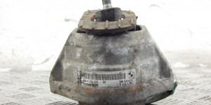 Подушка крепления двигателя BMW 5-series (E60/61) 22 11 6 761 092