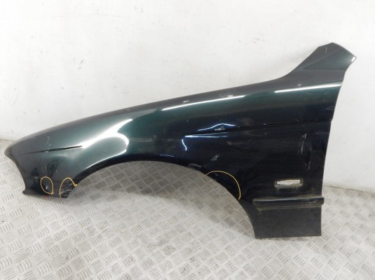 Крыло переднее левое BMW 5-series (E39) 41 35 8 162 133