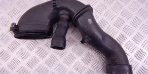 Патрубок интеркулера BMW 5-series (E60/61) 13 71 7 794 172