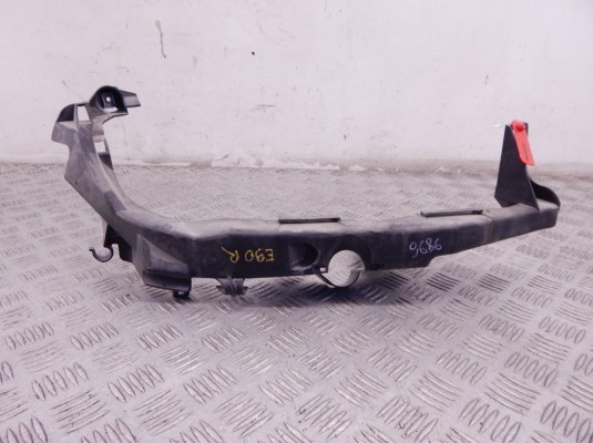 Крепление фары правой BMW 3-series (E90/91/92)