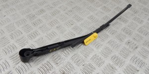 Щеткодержатель задний BMW 1-series (E87) 61 62 7 138 507 Щеткодержатель задний BMW 1-series (E87) 61 62 7 138 507