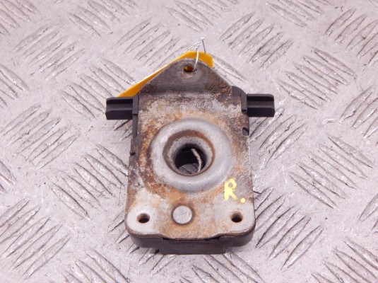 Замок капота BMW 5-series (E39) 51 23 8 203 859