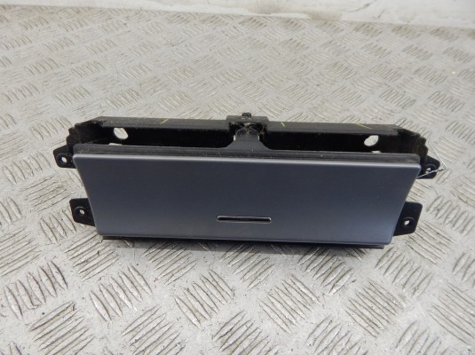 Пепельница BMW X5-series (E53) 51 16 8 402 967
