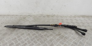 Щеткодержатель (поводок стеклоочистителя, дворник) BMW 5-series (E39) 61 61 8 209 880 Щеткодержатель (поводок стеклоочистителя, дворник) BMW 5-series (E39) 61 61 8 209 880