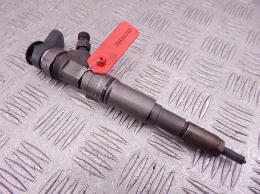 Форсунка BMW 3-series (E46) 13 53 7 789 661