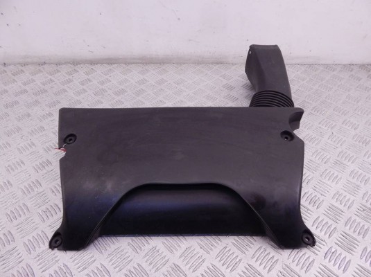 Воздухозаборник BMW X5-series (E53) 13 71 7 785 738