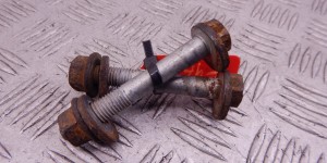 Болт развальный BMW 3-series (E46) 33 32 6 863 853 Болт развальный BMW 3-series (E46) 33 32 6 863 853