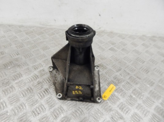 Кронштейн полуоси BMW X5-series (E53) 31 53 7 503 120