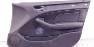 Обшивка двери передней правой (дверная карта) BMW 3-series (E46)
