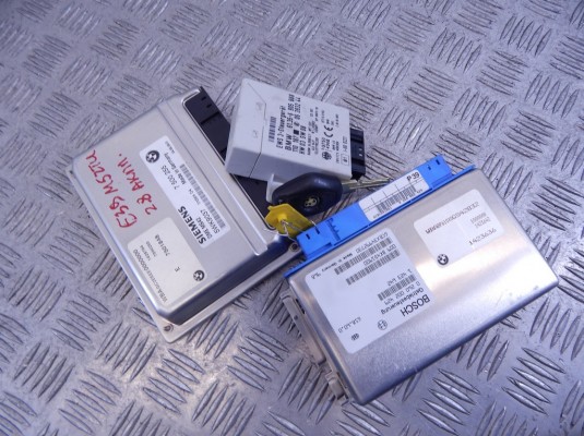 Блок управления двигателем BMW 5-series (E39) 12 14 7 500 255
