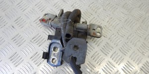Петля крышки багажника BMW 5-series (E39) 41 61 7 007 403