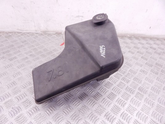Бачок омывателя BMW X5-series (E53) 61 66 8 252 722