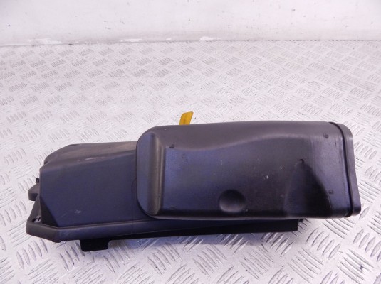 Корпус воздушного фильтра BMW 3-series (E90/91/92) 13 71 7 787 254