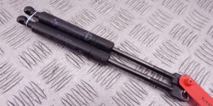 Амортизатор стекла багажника BMW 5-series (E39) 51 24 8 190 688