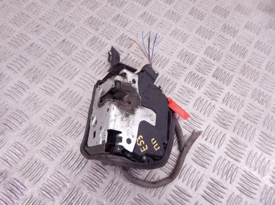 Замок двери BMW X5-series (E53) 51 21 8 402 540