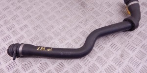 Патрубок радиатора BMW 5-series (E39) Патрубок радиатора BMW 5-series (E39)