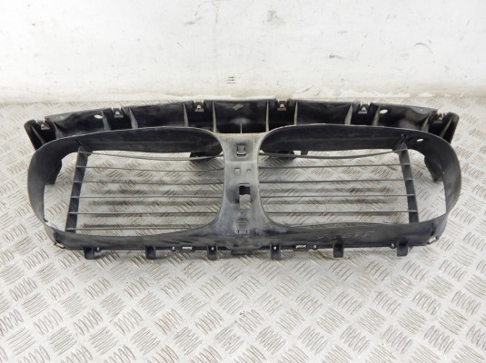 Воздухозаборник BMW 7-series (F01/02) 51 74 7 183 854