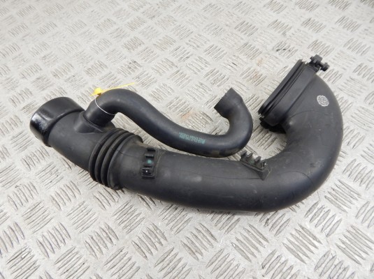 Патрубок воздушного фильтра BMW X5-series (E53) 13 71 7 795 026