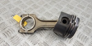 Поршень BMW 7-series (E38) 11 25 2 246 631