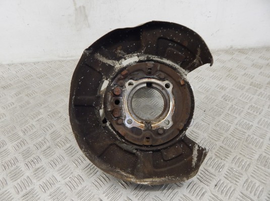 Ступица задняя левая BMW X5-series (E70) 33 32 6 879 101