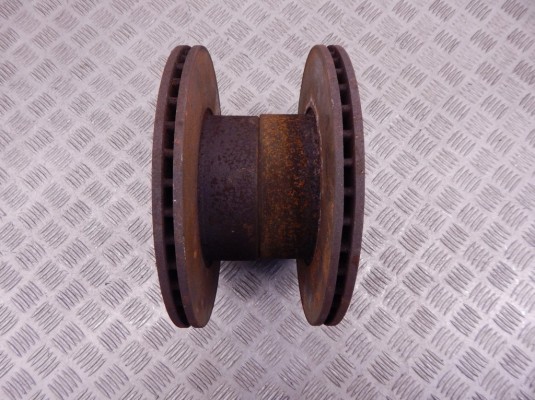 Диск тормозной передний BMW 5-series (E39) 34 11 6 767 061