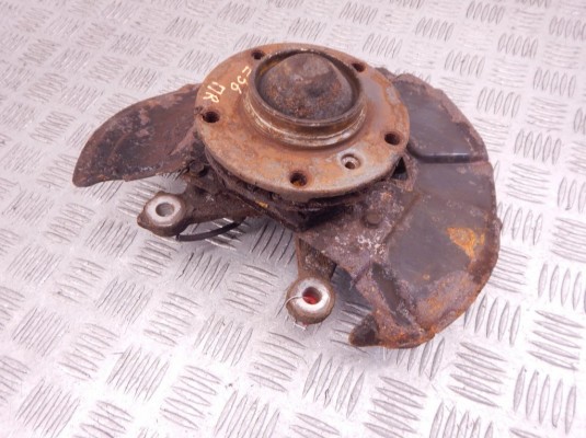 Ступица передняя правая BMW 3-series (E36) 31 21 1 092 080