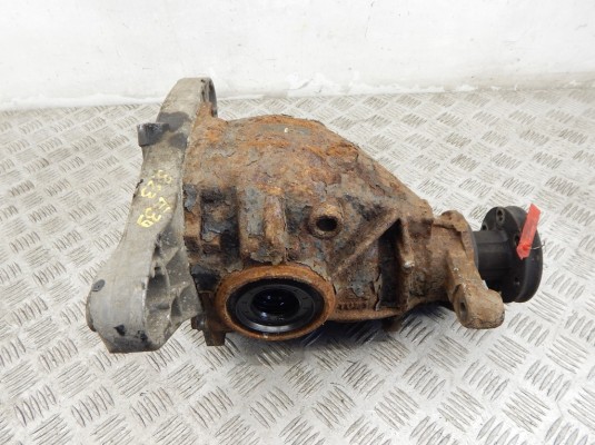 Редуктор заднего моста BMW 5-series (E39) 33 10 1 428 459