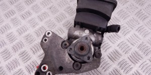 Насос гидроусилителя руля BMW 5-series (E39) 32 41 1 095 749