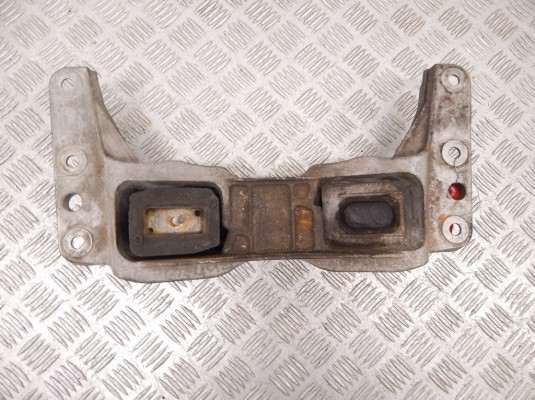 Кронштейн КПП BMW 5-series (E60/61) 22 31 6 776 521