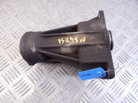 Кронштейн полуоси BMW X5-series (E53) 31 50 7 503 115