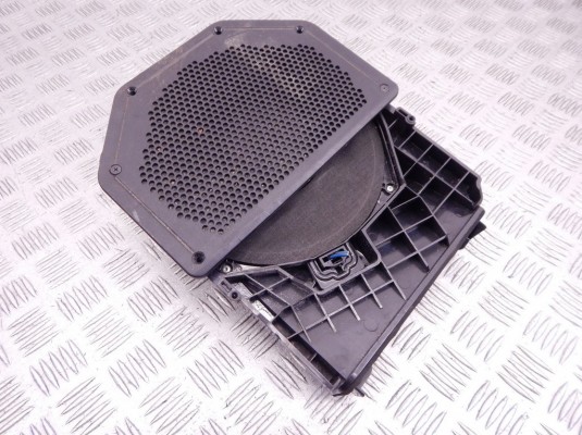 Сабвуфер BMW 3-series (E90/91/92) 65 13 9 143 986 Сабвуфер BMW 3-series (E90/91/92) 65 13 9 143 986