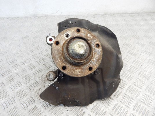 Ступица передняя правая BMW 3-series (E46) 31 21 1 096 430