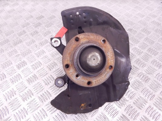 Ступица передняя правая BMW 3-series (E46) 31 21 1 096 430