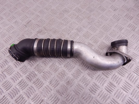 Патрубок интеркулера BMW 5-series (E60/61) 11 61 7 798 438