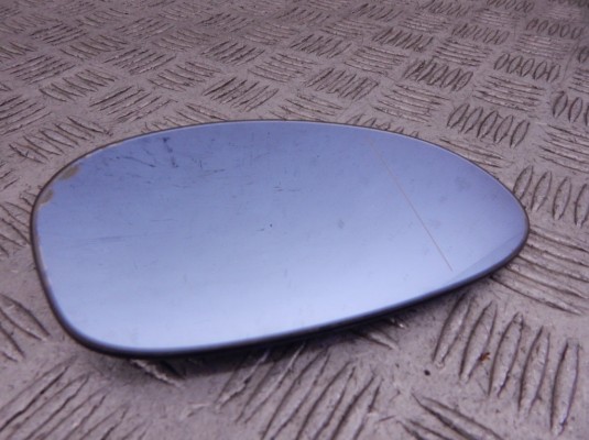 Стекло зеркала наружного правого BMW 3-series (E90/91/92) 51 16 7 132 736