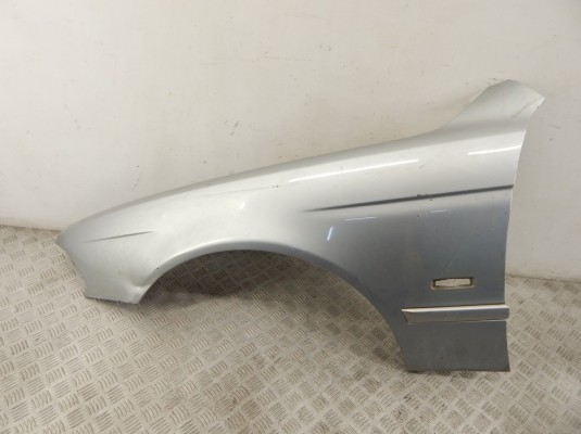 Крыло переднее левое BMW 5-series (E39)