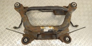 Балка подвески задняя BMW 3-series (E46) 33 31 6 770 865