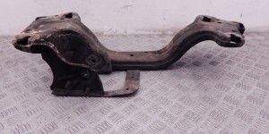 Кронштейн КПП BMW X5-series (E53) 22 31 6 762 275