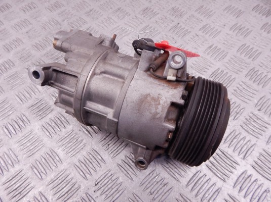 Компрессор кондиционера BMW 3-series (E46) 64 52 6 908 660 Компрессор кондиционера BMW 3-series (E46) 64 52 6 908 660