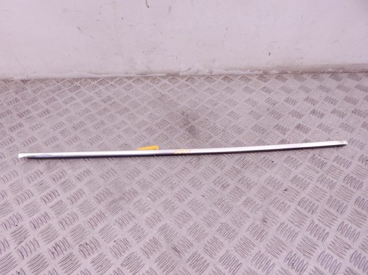 Молдинг стекла двери передней правой наружный BMW 5-series (E39) 51 21 8 159 236