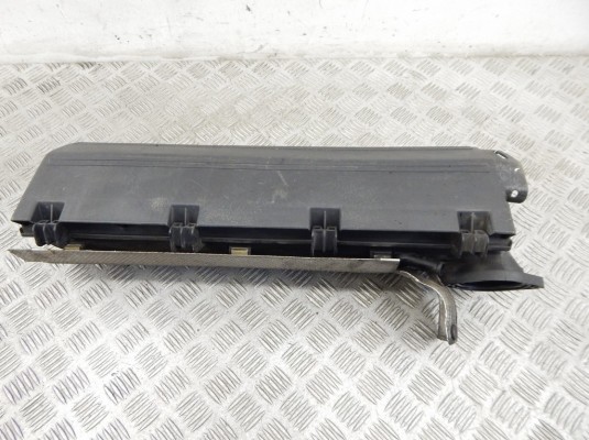 Корпус воздушного фильтра BMW 5-series (E39) 13 71 2 246 183