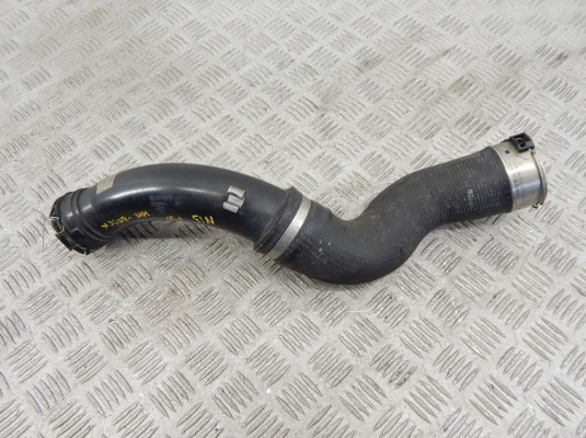 Патрубок интеркулера BMW 3-series (F30/31) 13 71 7 597 587 Патрубок интеркулера BMW 3-series (F30/31) 13 71 7 597 587