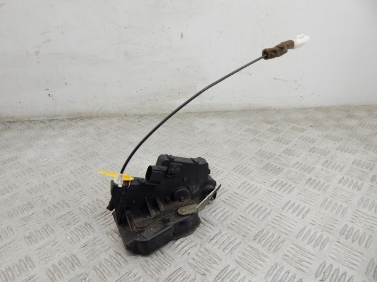 Замок двери передней левой BMW 3-series (E46) 51 21 8 196 031