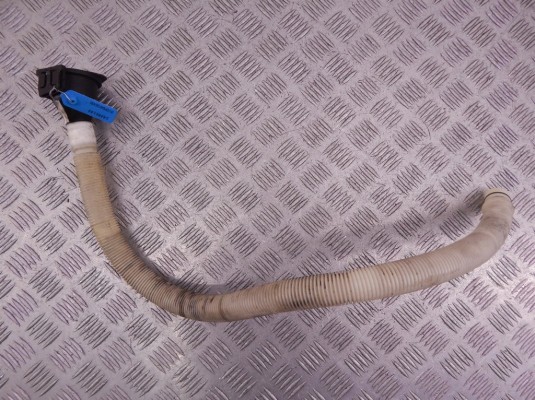 Горловина бачка омывателя BMW 1-series (E87) 61 66 7 075 099