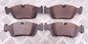 Тормозные колодки передние BMW 3-series (E46) 34 11 6 761 244 Тормозные колодки передние BMW 3-series (E46) 34 11 6 761 244