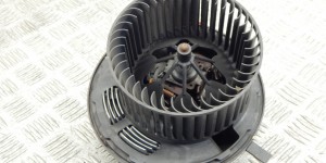 Моторчик печки BMW 1-series (E87) 64 11 6 933 663 Моторчик печки BMW 1-series (E87) 64 11 6 933 663