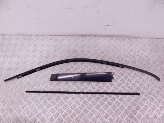 Молдинг двери передней правой BMW X5-series (E53) 51 32 8 257 702
