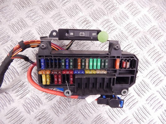 Блок предохранителей BMW 7-series (E65/66) 61 13 6 900 583